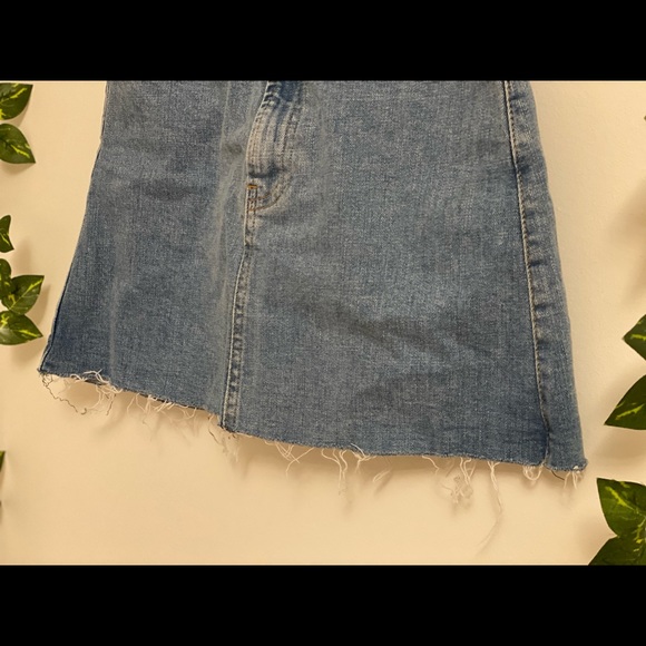 RARE find Brandy Melville denim skirt NWOT - Picture 4 of 6